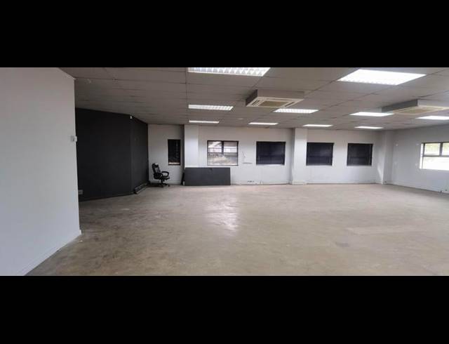 BUSINESS PROPERTY TO RENT IN ERASMUSKLOOF